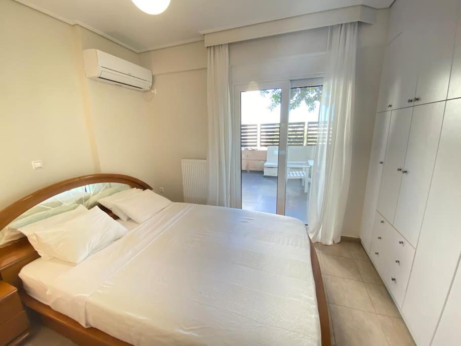 Cozy 2 Room Apartment With Garden Near Athens Air-Port Artemida  Exterior foto