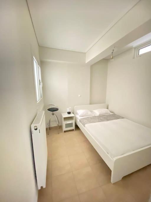 Cozy 2 Room Apartment With Garden Near Athens Air-Port Artemida  Exterior foto