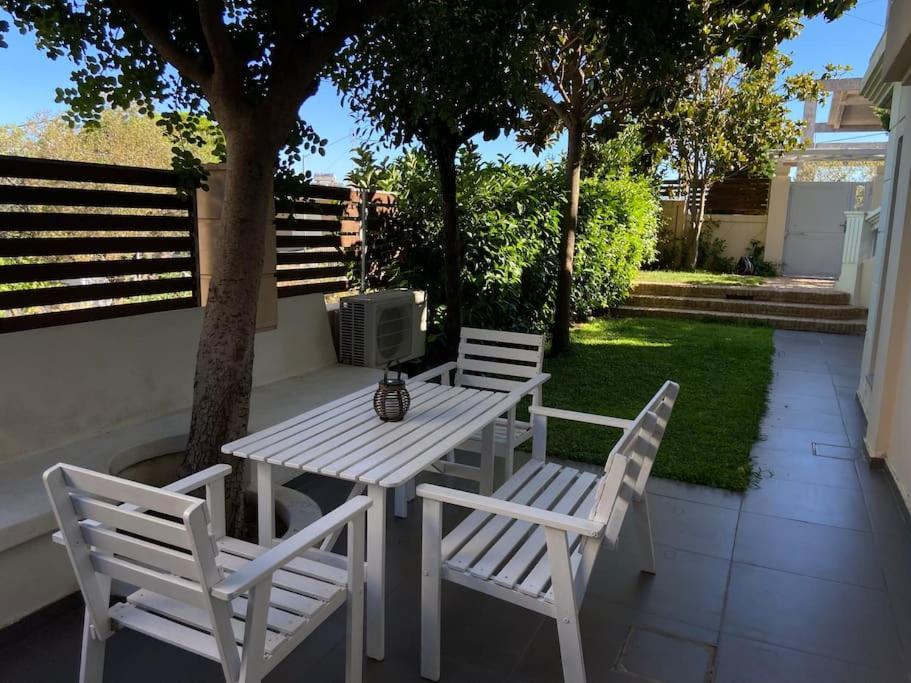 Cozy 2 Room Apartment With Garden Near Athens Air-Port Artemida  Exterior foto