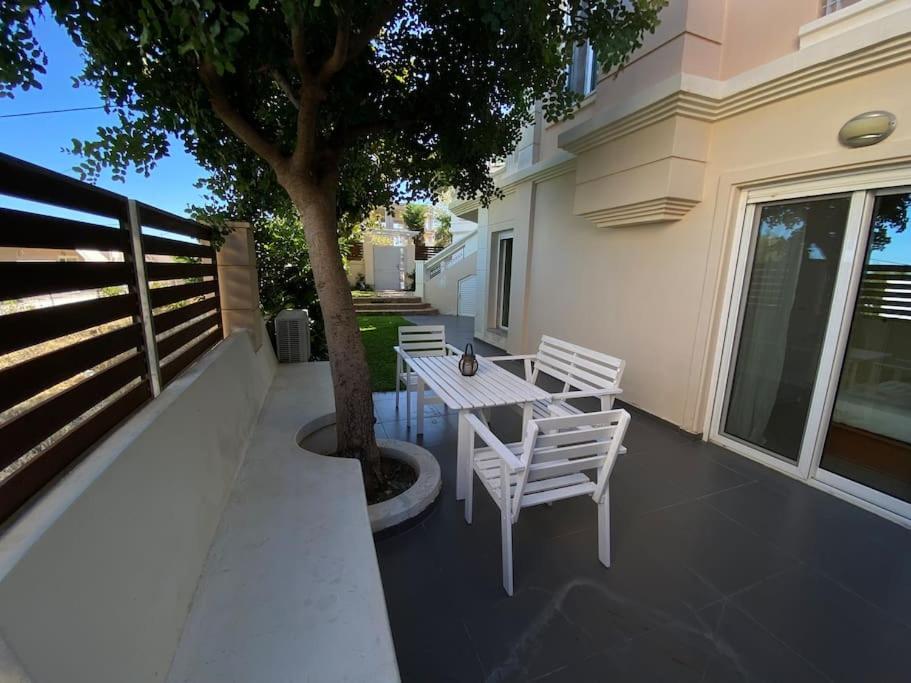 Cozy 2 Room Apartment With Garden Near Athens Air-Port Artemida  Exterior foto